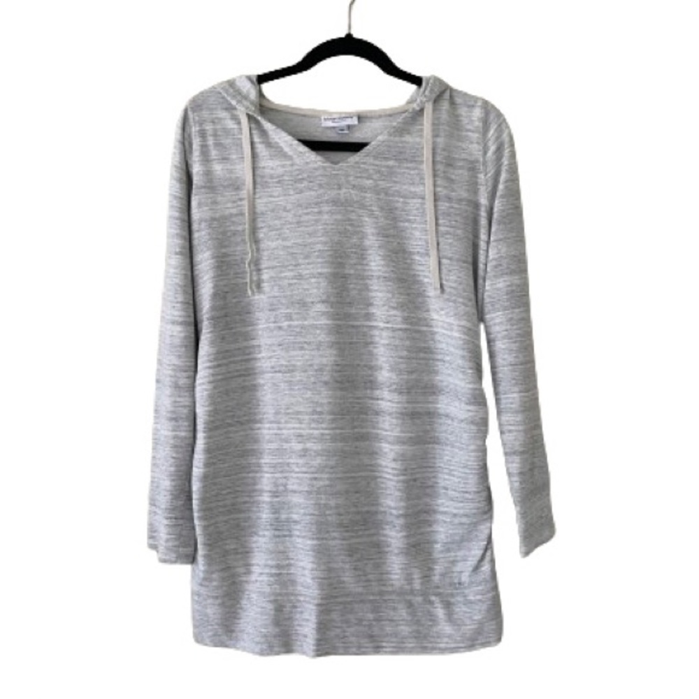 MATERNITY - Liz Lange Maternity Grey Top - Size S/P